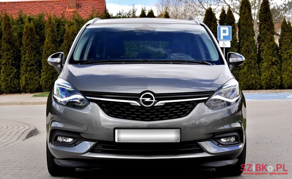 2017' Opel Zafira 1.6 Cdti Cosmo photo #4