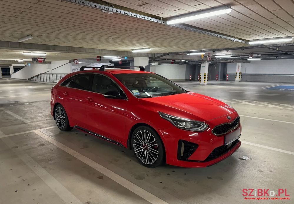 2019' Kia Proceed 1.6 T-Gdi Gt Dct photo #1
