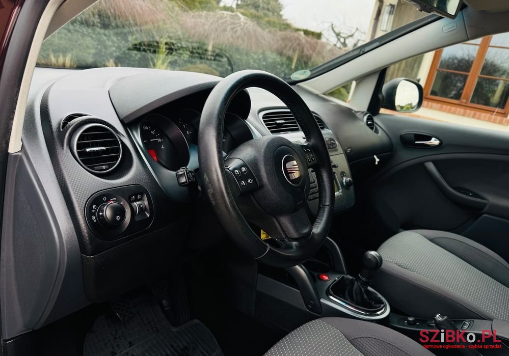 2008' SEAT Altea XL photo #6