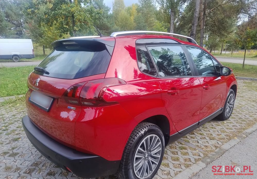 2016' Peugeot 2008 Puretech photo #5