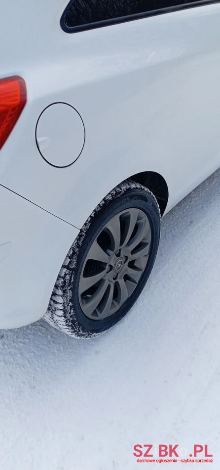 2011' Opel Corsa photo #5