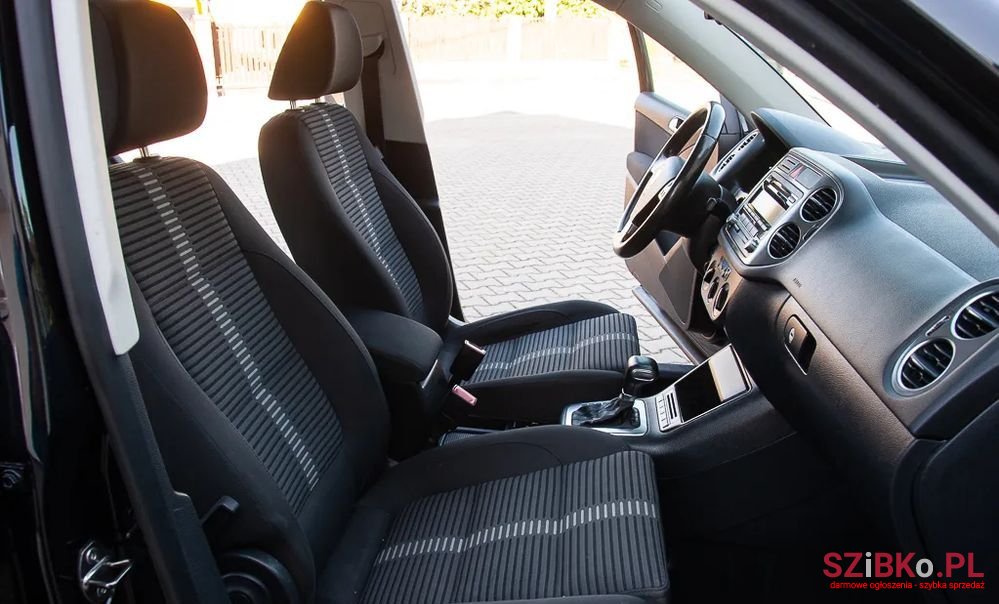 2009' Volkswagen Tiguan photo #6