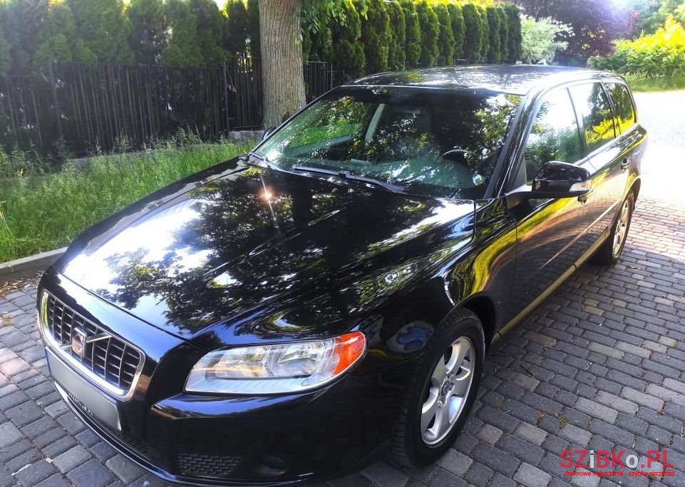 2007' Volvo V70 photo #2