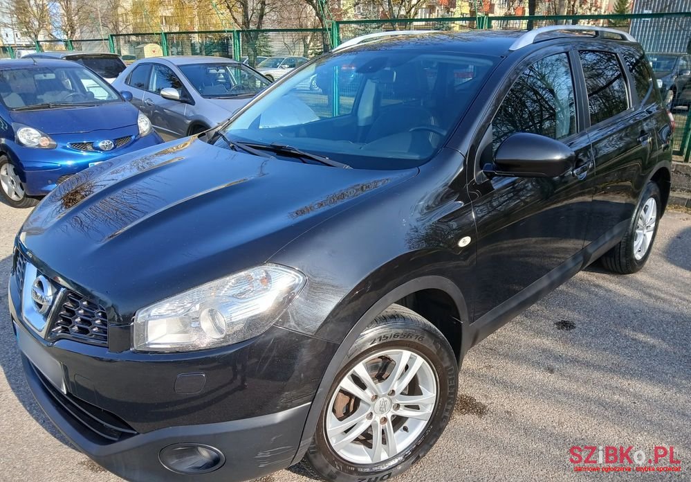 2011' Nissan Qashqai 2.0 Tekna photo #2