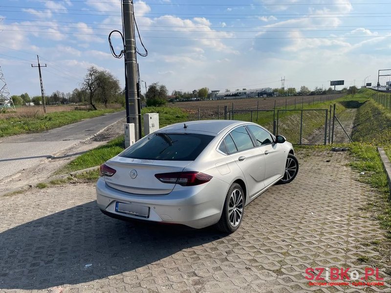 2019' Opel Insignia photo #3