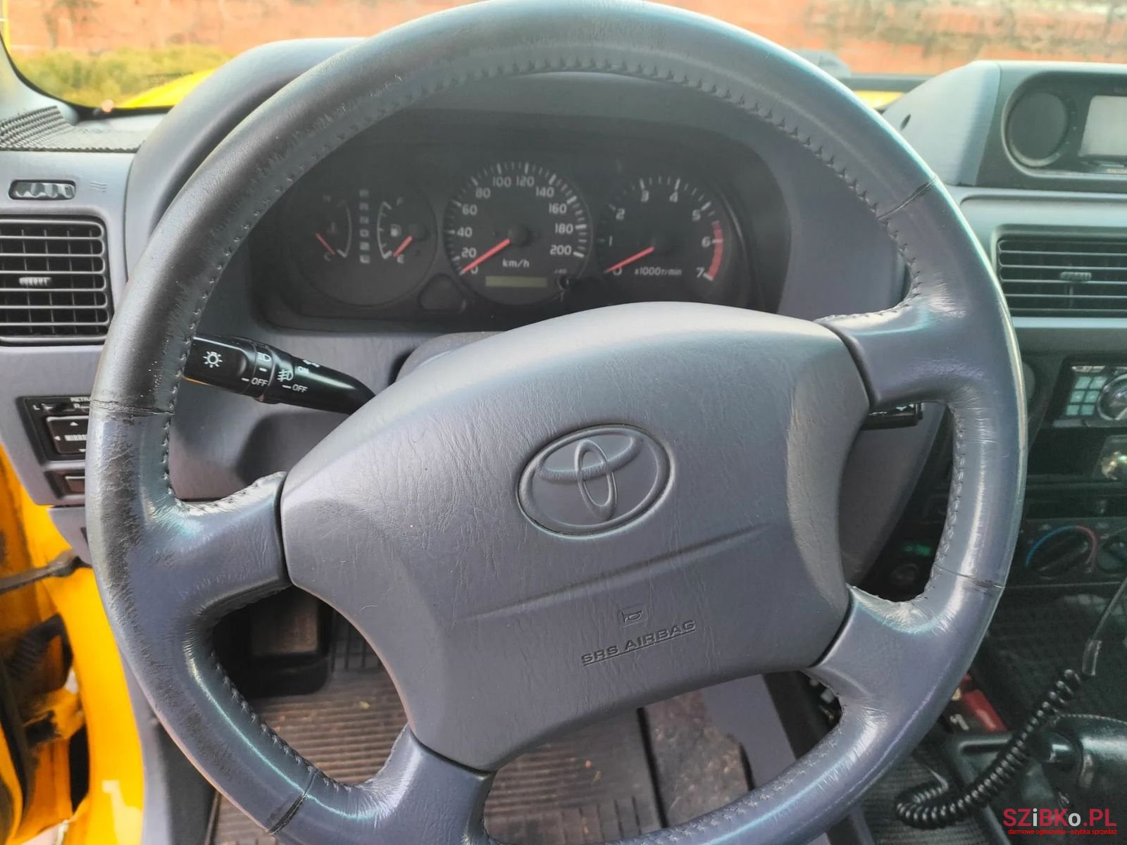 2001' Toyota Land Cruiser photo #4