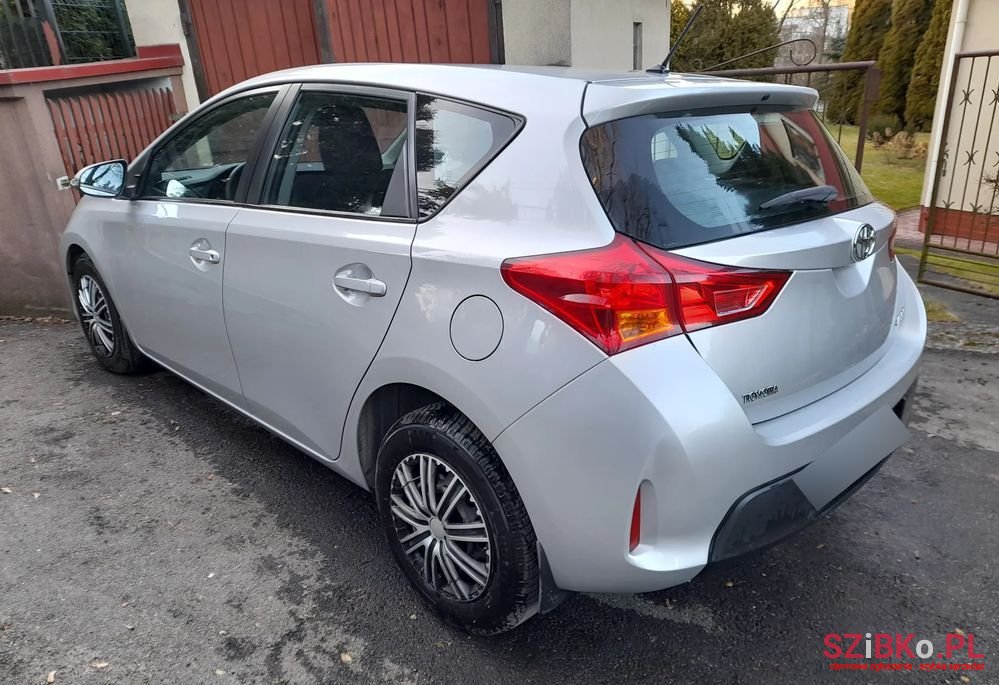 2014' Toyota Auris 1.33 Vvt-I Active photo #3