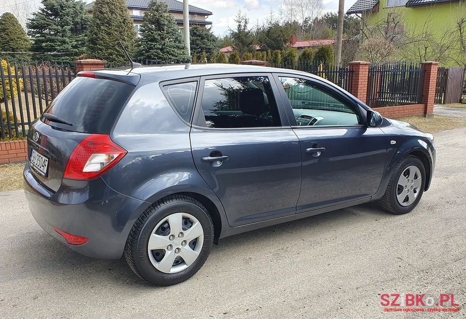 2012' Kia Ceed photo #6