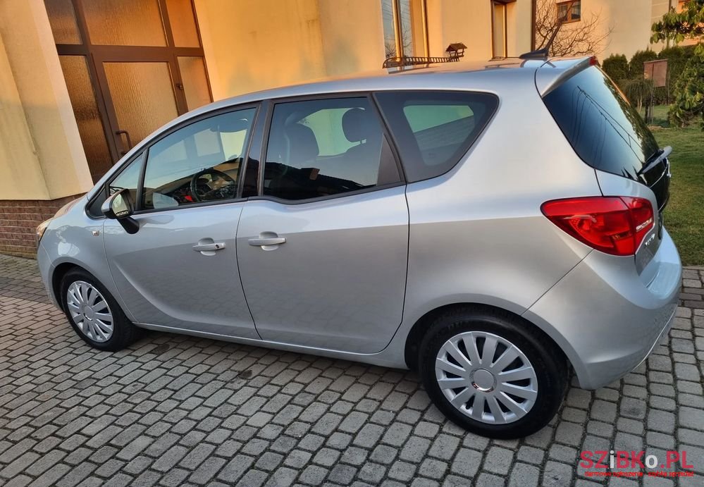 2014' Opel Meriva photo #6