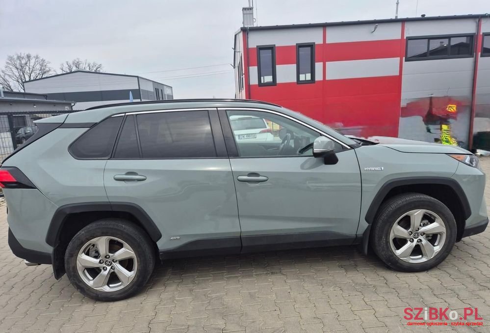 2021' Toyota RAV4 photo #5