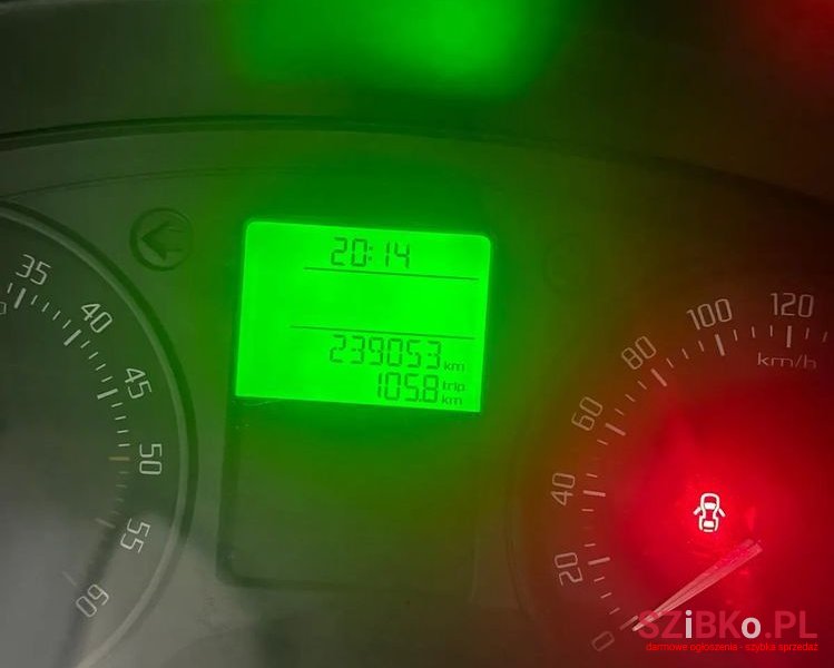 2011' Skoda Fabia 1.6 Tdi Dpf Classic photo #6