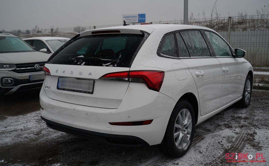 2023' Skoda Scala photo #3