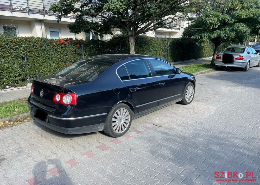 2006' Volkswagen Passat photo #4