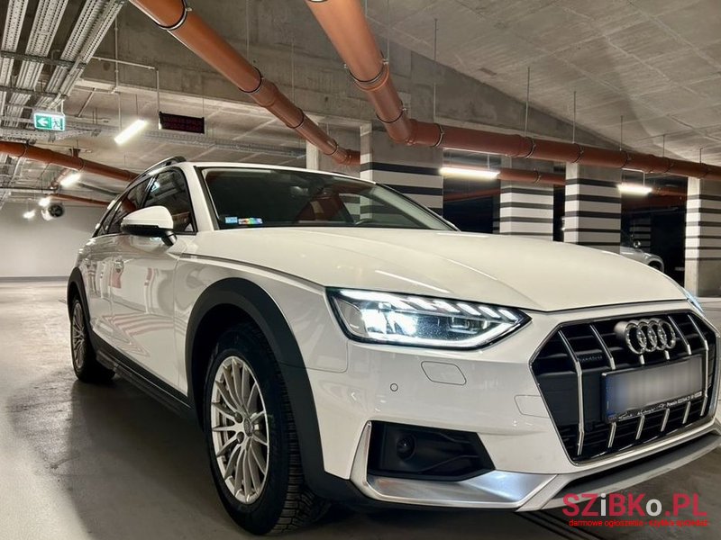 2020' Audi A4 Allroad photo #4