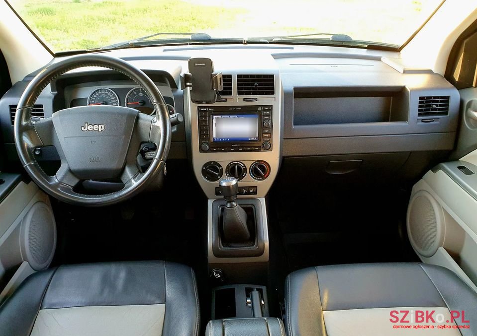 2008' Jeep Compass photo #3