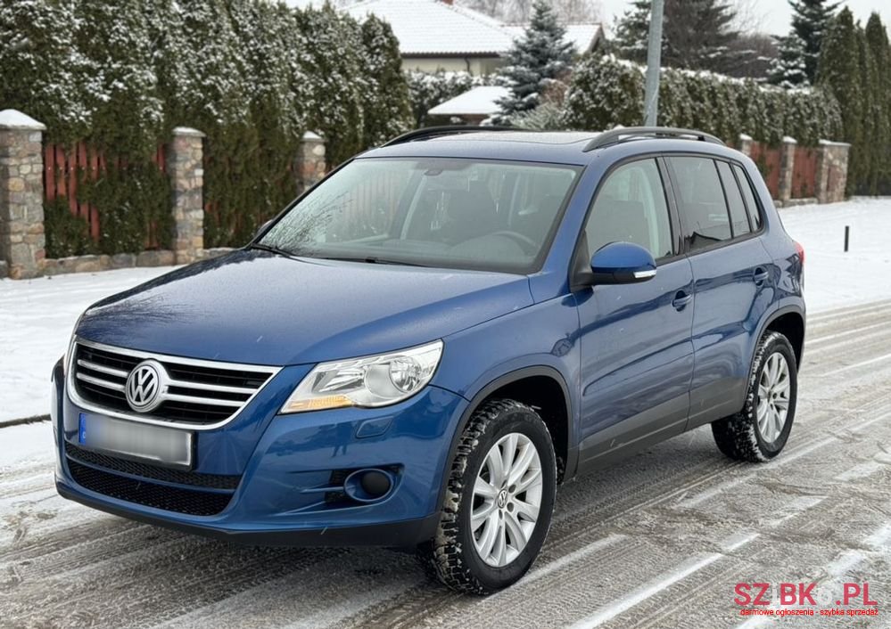 2009' Volkswagen Tiguan photo #1