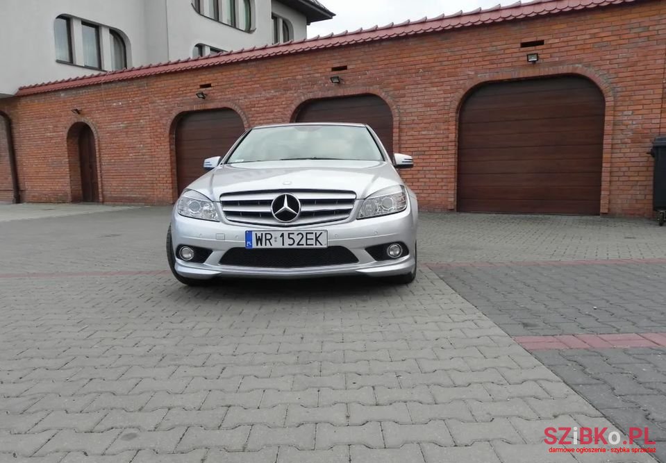 2008' Mercedes-Benz Klasa C photo #1