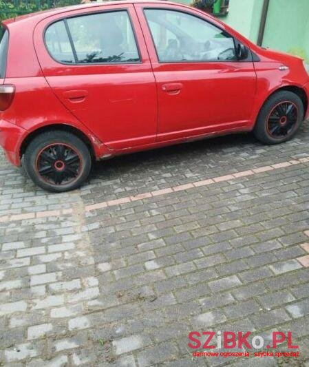 2002' Toyota Yaris photo #1