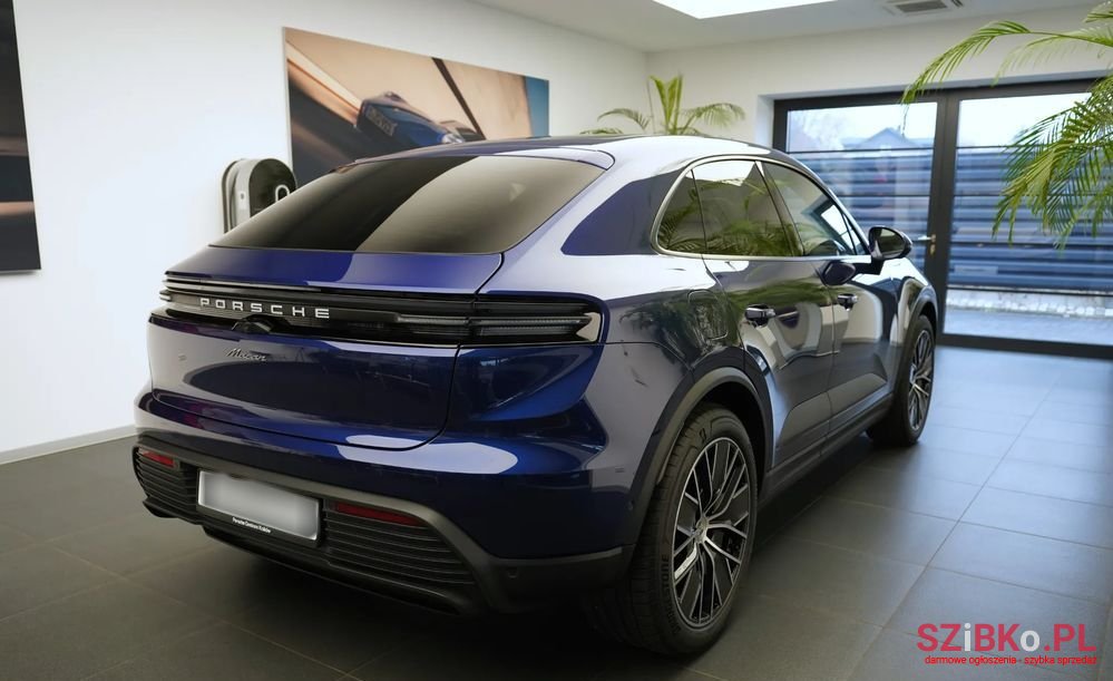 2024' Porsche Macan 4 photo #3
