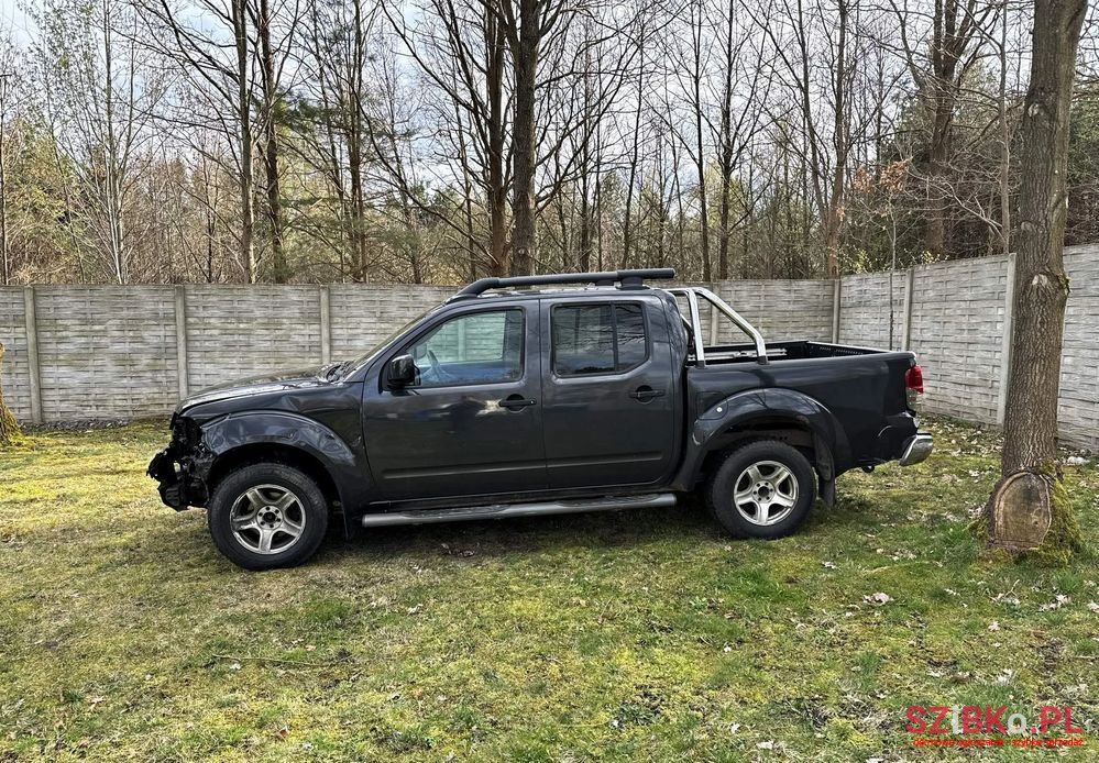 2009' Nissan Navara 2.5 D R-Black photo #5