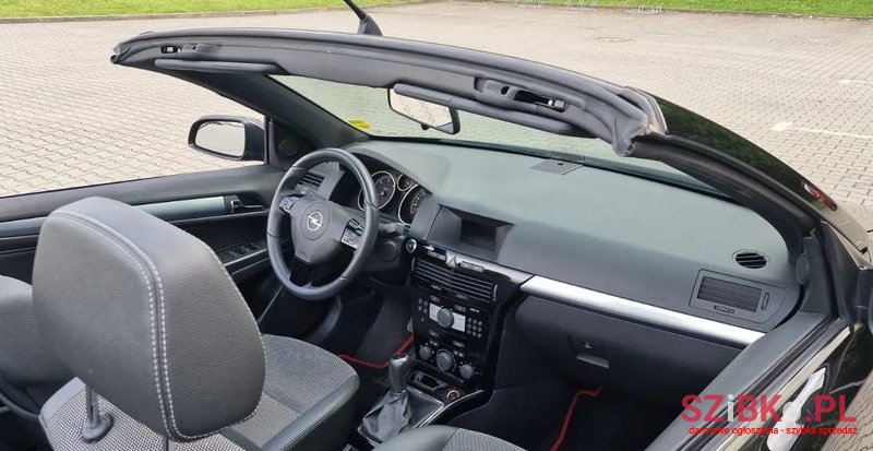 2007' Opel Astra Twin Top 1.9 Cdti Cosmo photo #6
