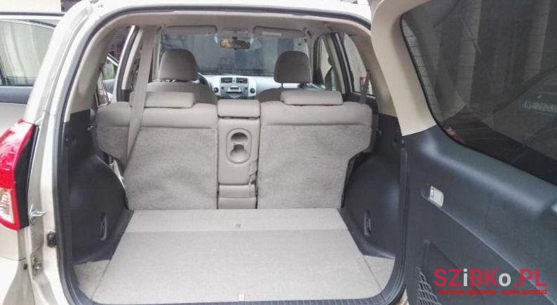 2007' Toyota Rav-4 photo #4
