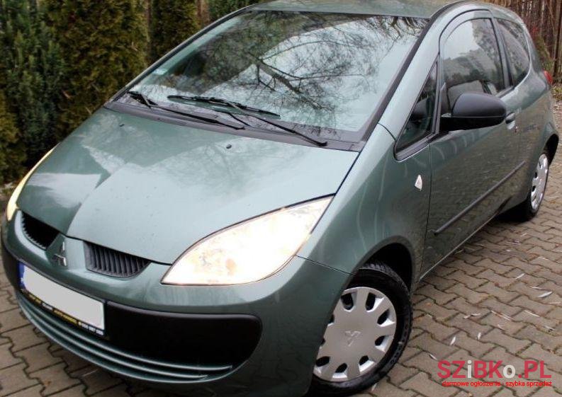 2005' Mitsubishi Colt photo #1