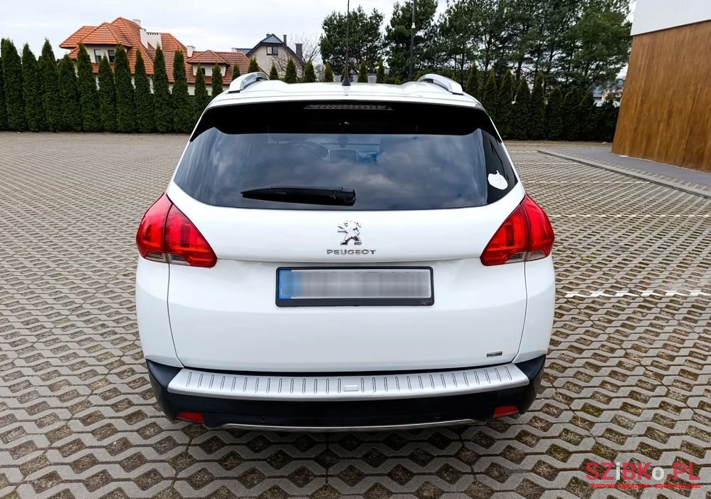 2015' Peugeot 2008 photo #5