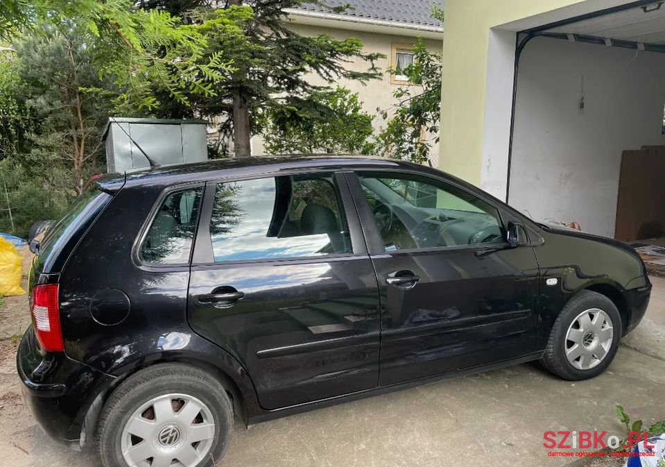 2005' Volkswagen Polo photo #3