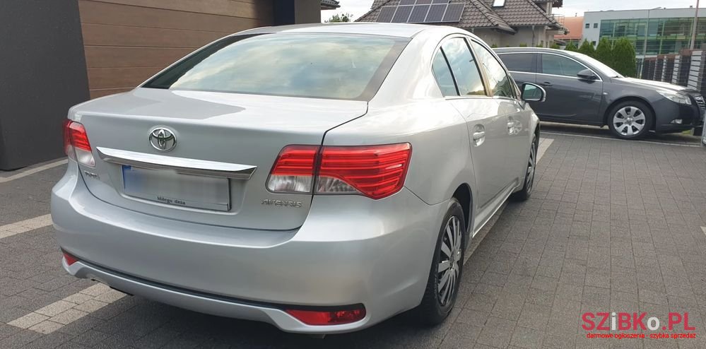 2013' Toyota Avensis photo #5