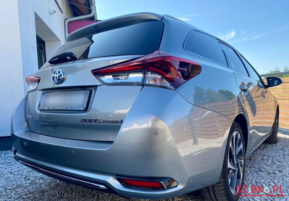 2016' Toyota Auris photo #4