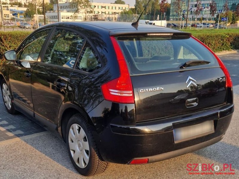 2010' Citroen C4 photo #2
