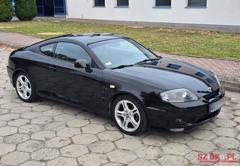 2005' Hyundai Coupe 2.0 Middle photo #3
