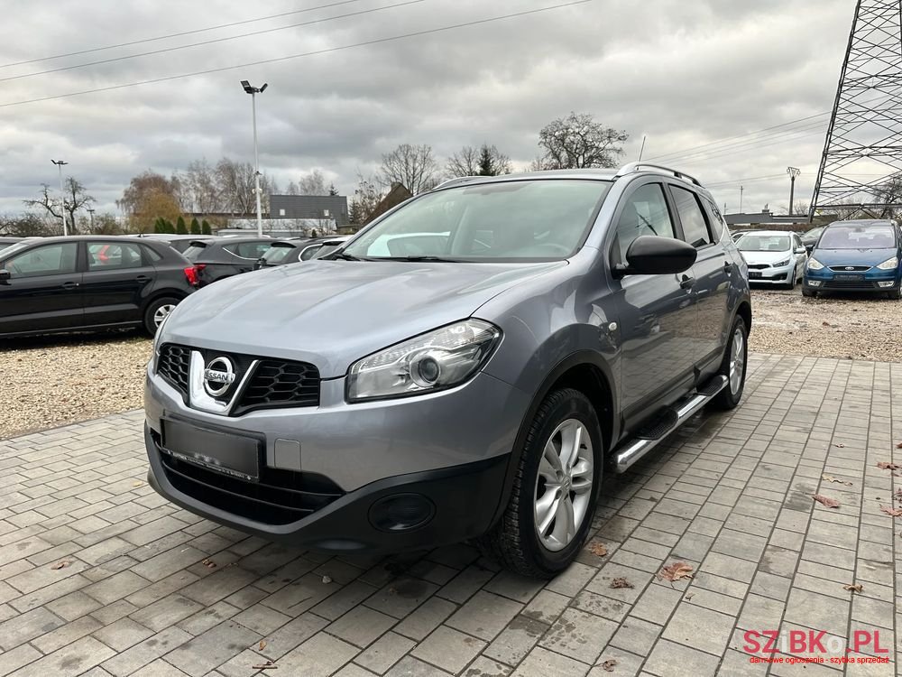 2010' Nissan Qashqai 2.0 Tekna photo #6