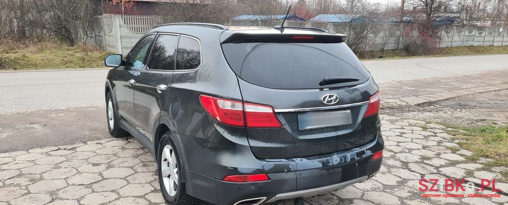 2014' Hyundai Grand Santa Fe photo #4