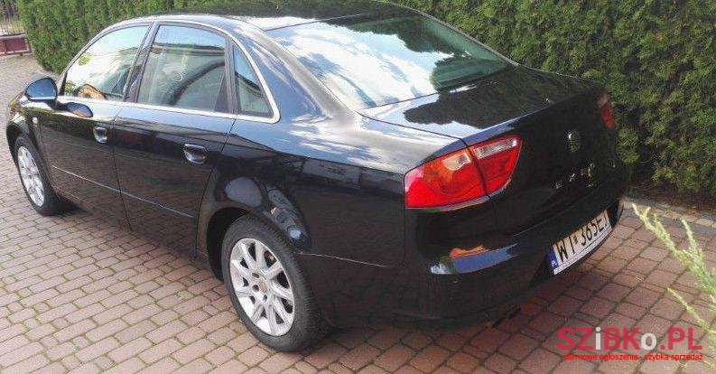 2011' SEAT Exeo photo #1