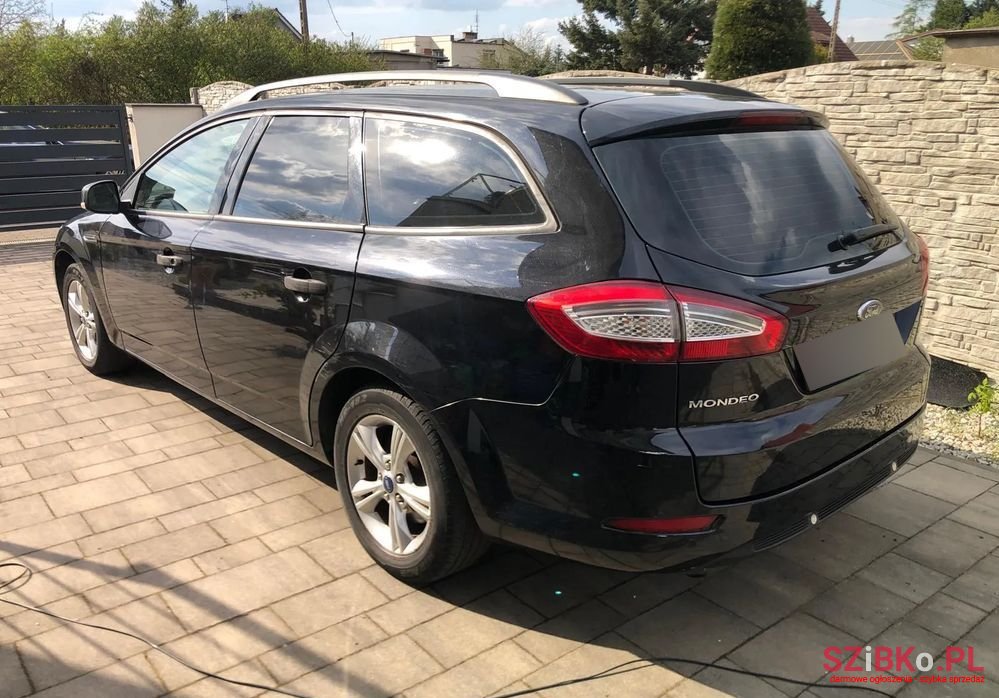 2011' Ford Mondeo photo #3