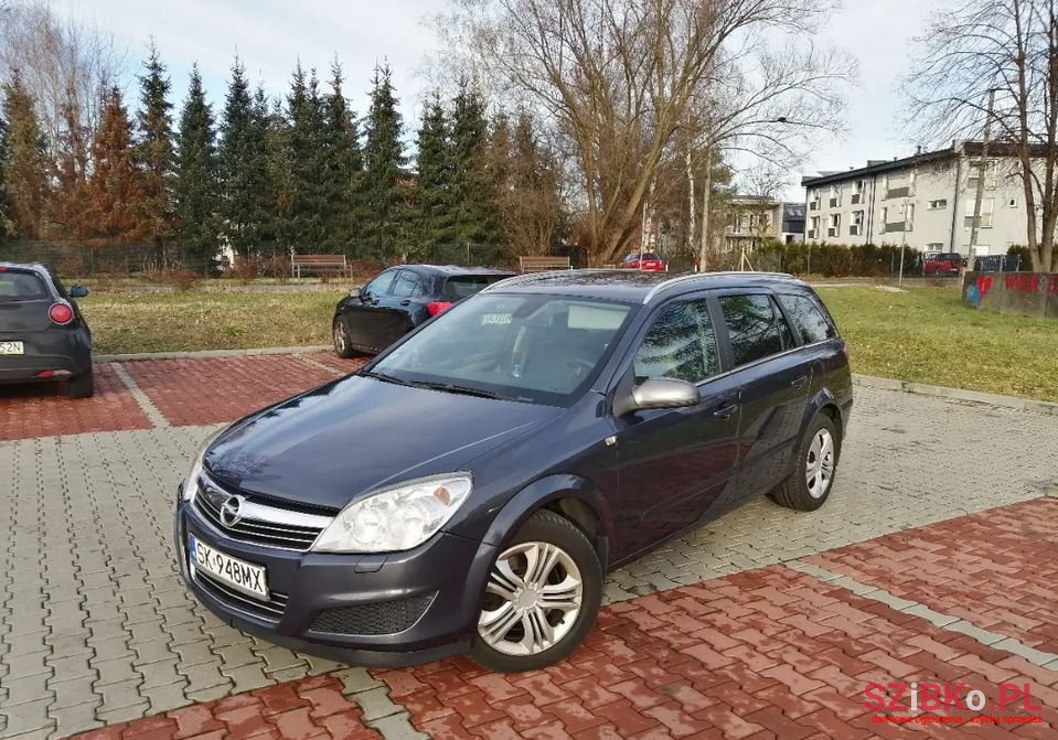 2008' Opel Astra photo #1