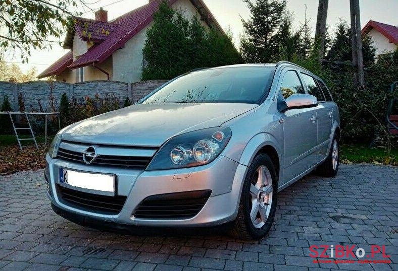 2006' Opel Astra photo #1