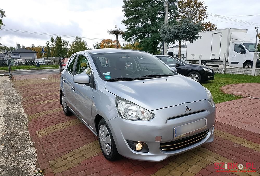 2015' Mitsubishi Space Star 1.0 Inform photo #2