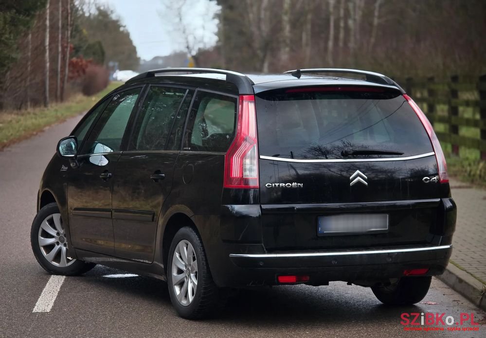 2010' Citroen C4 Grand Picasso photo #3