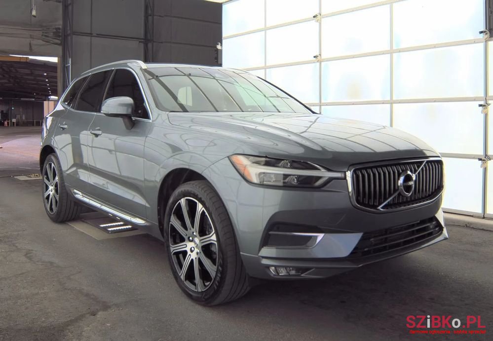 2021' Volvo Xc 60 T5 Awd Inscription photo #1