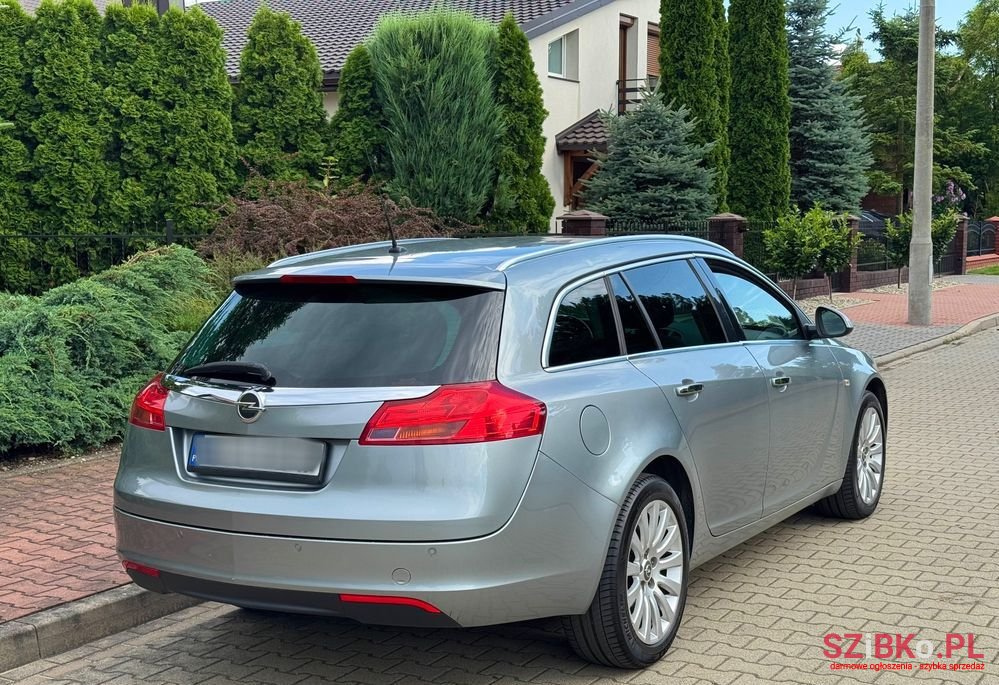 2011' Opel Insignia photo #4