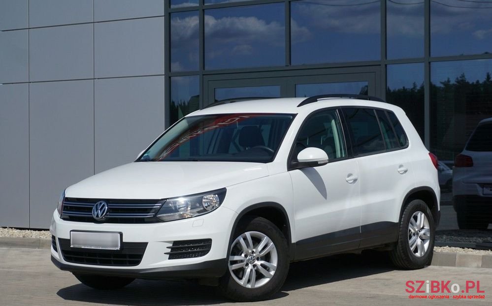 2015' Volkswagen Tiguan photo #1