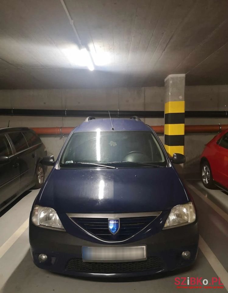 2008' Dacia Logan photo #1