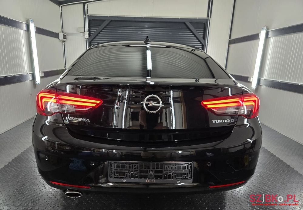 2018' Opel Insignia photo #3
