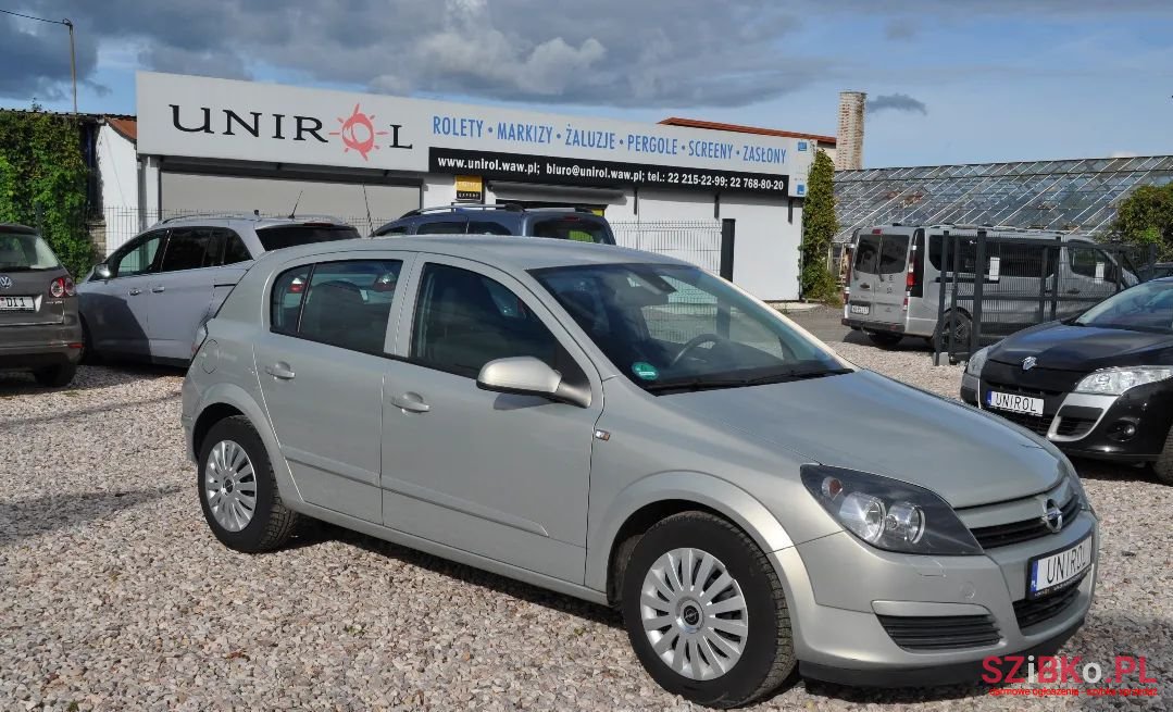 2005' Opel Astra photo #4