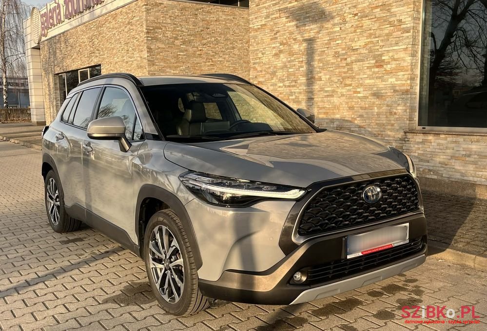2023' Toyota Corolla Cross photo #1