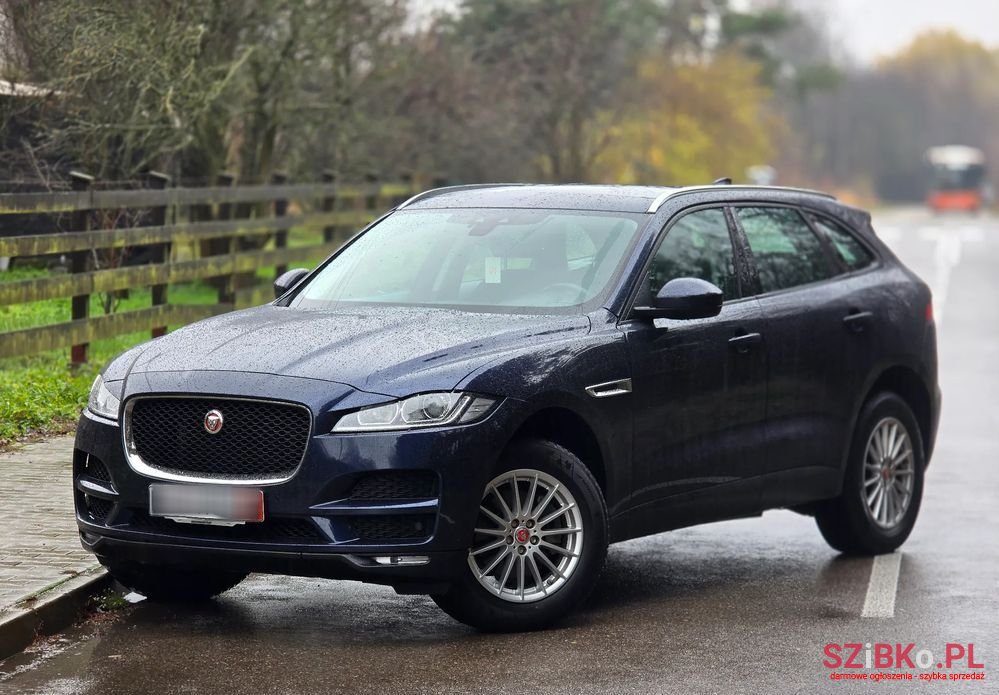 2017' Jaguar F-Pace 2.0 I4D Awd Pure photo #1