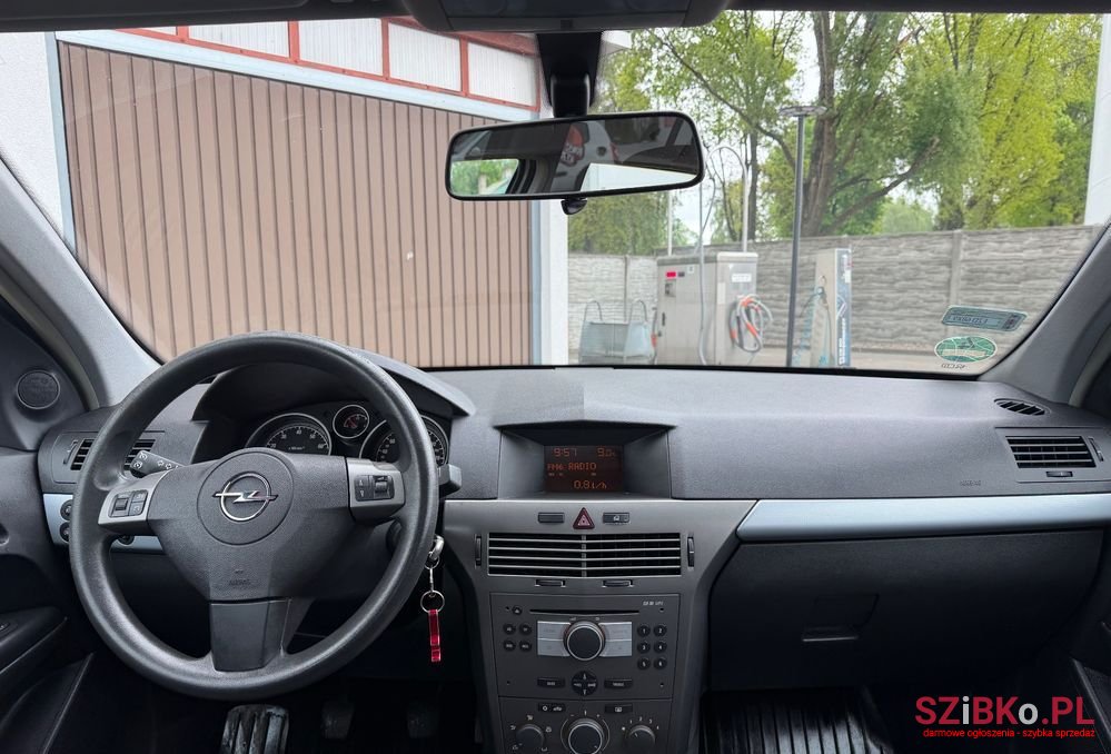 2006' Opel Astra photo #5